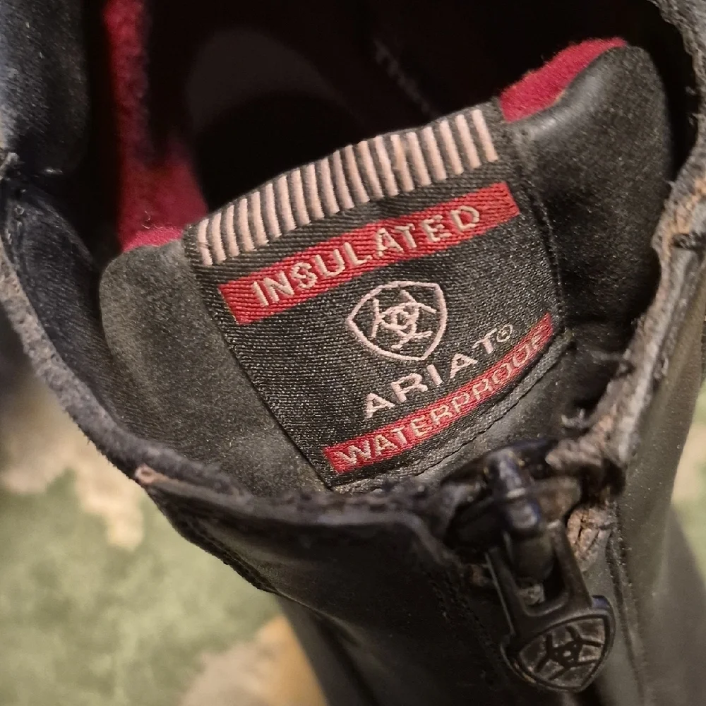 Ariat Men's Black and Red Rain Boots